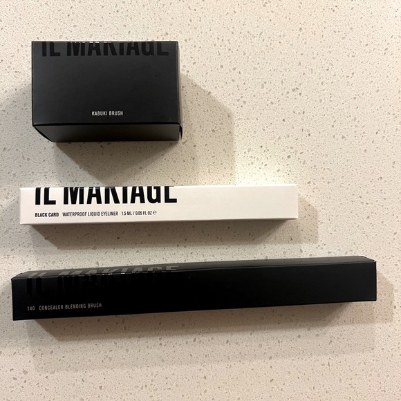 IL MAKIAGE trio Brush and Eyeliner Set - Picture 2 of 2